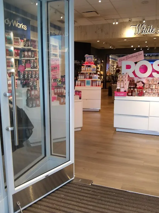 Bath & Body Works 1