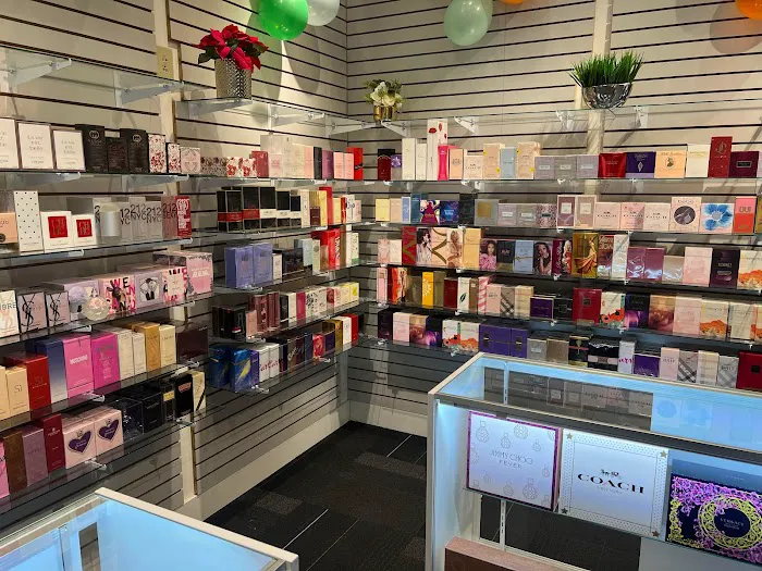 Perfume Palace 8