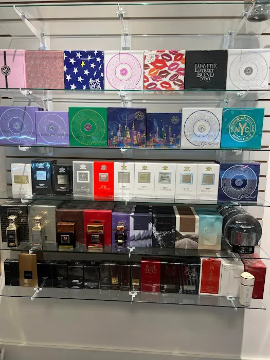 Perfume Palace 9