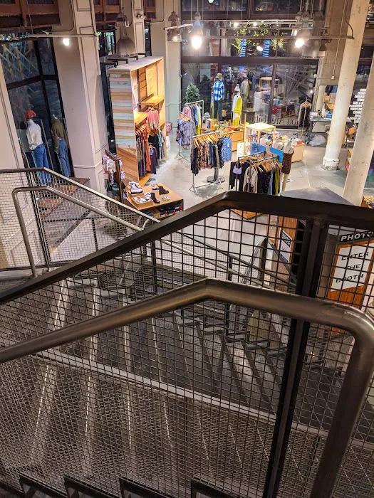Urban Outfitters 2