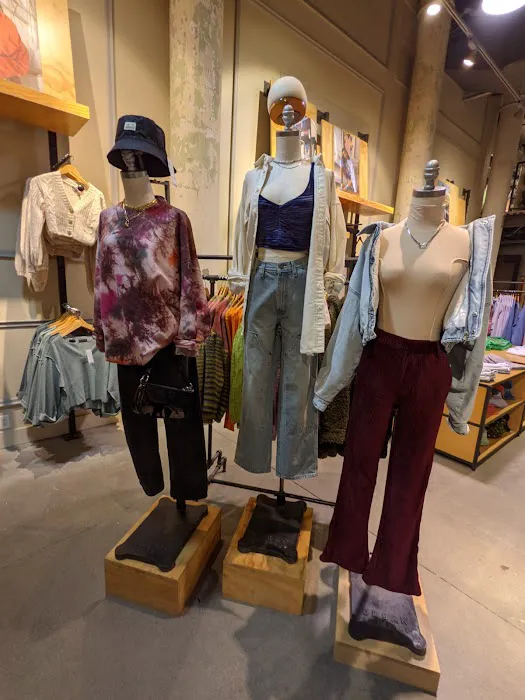 Urban Outfitters 4
