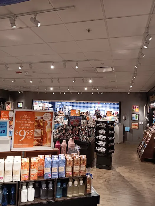 Bath & Body Works 1