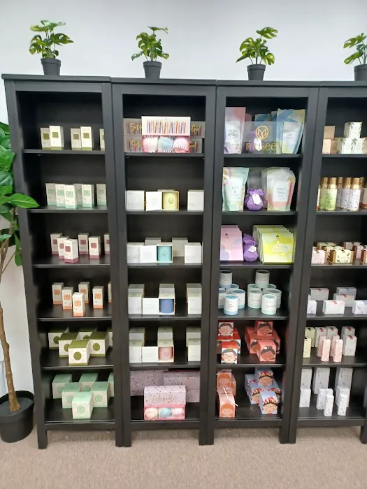 IMPERIAL PERFUMERY & BOUTIQUE 8