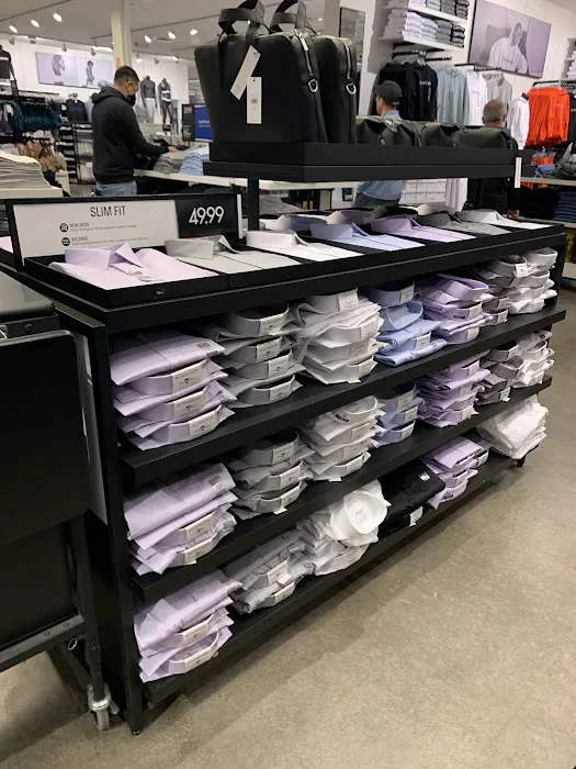 Calvin Klein 8