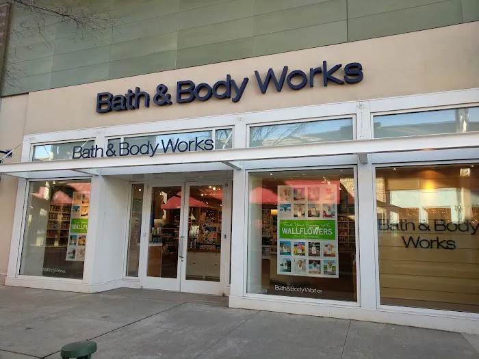 Bath & Body Works 8