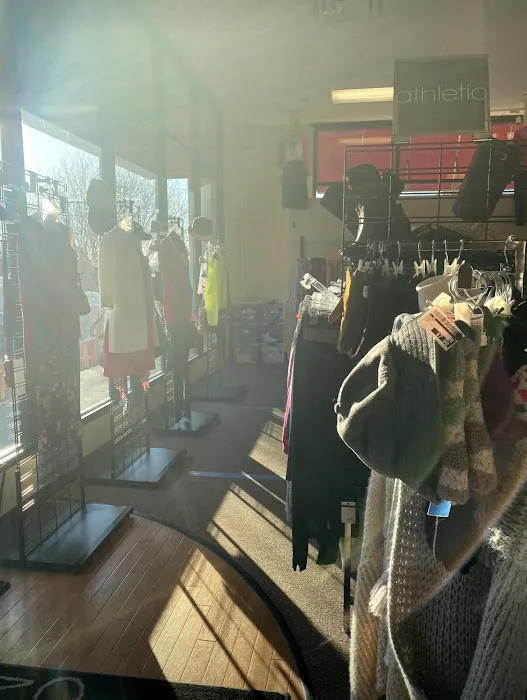 Clothes Mentor South Windsor, CT 2