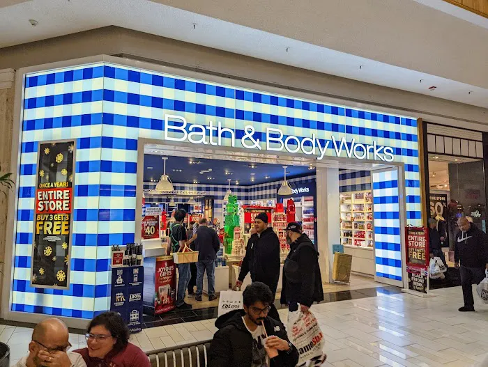 Bath & Body Works 1