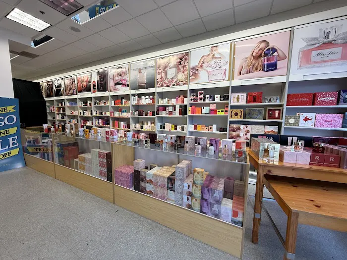Perfume Palace 1