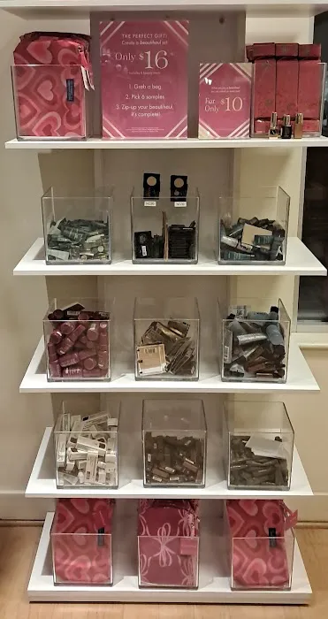 The Cosmetics Company Store 0