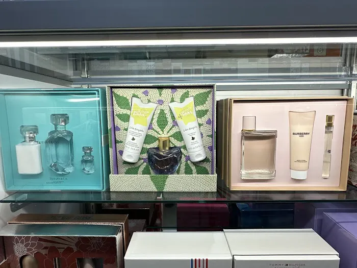 Popular Perfumes 7