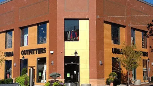 Urban Outfitters 0