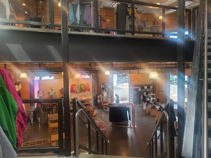 Urban Outfitters 4
