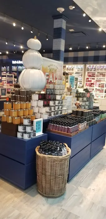 Bath & Body Works 6