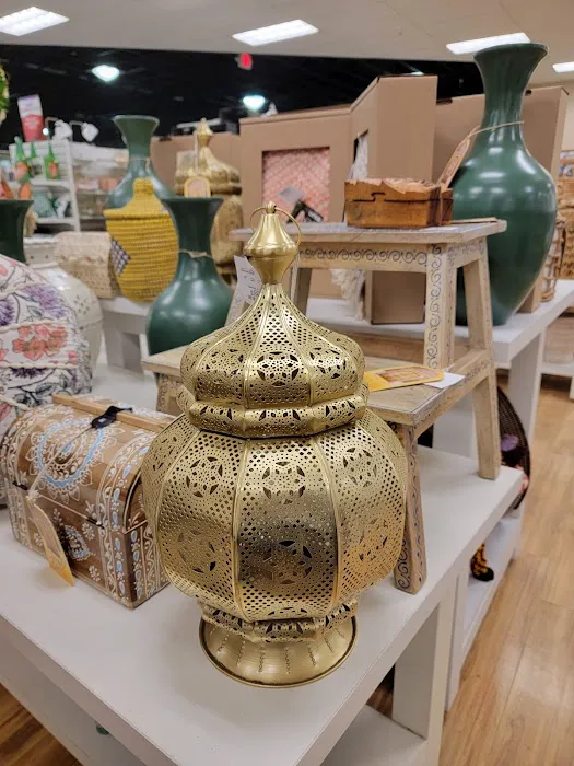 T.J. Maxx & HomeGoods 0