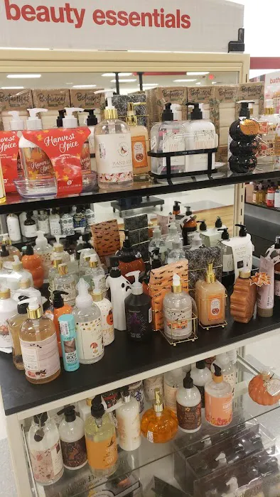 T.J. Maxx & HomeGoods 8