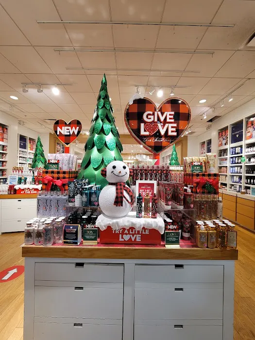 Bath & Body Works 1