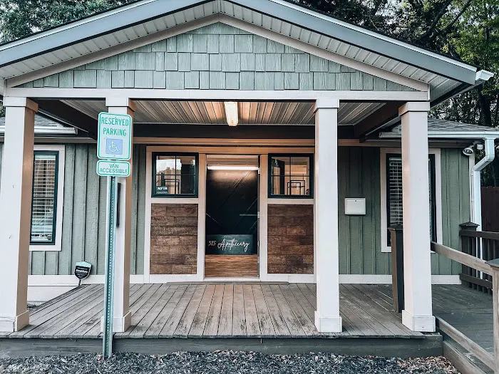 385 Apothecary LLC 6
