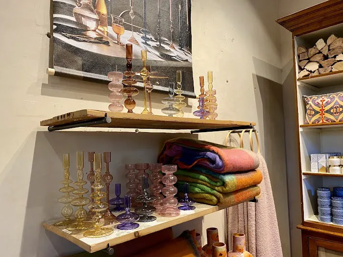 Anthropologie 6