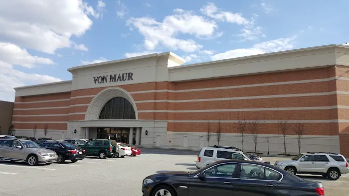 Von Maur 0