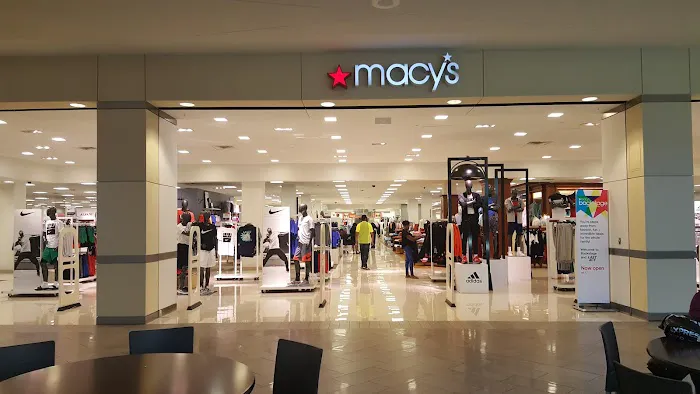 Macy's 0