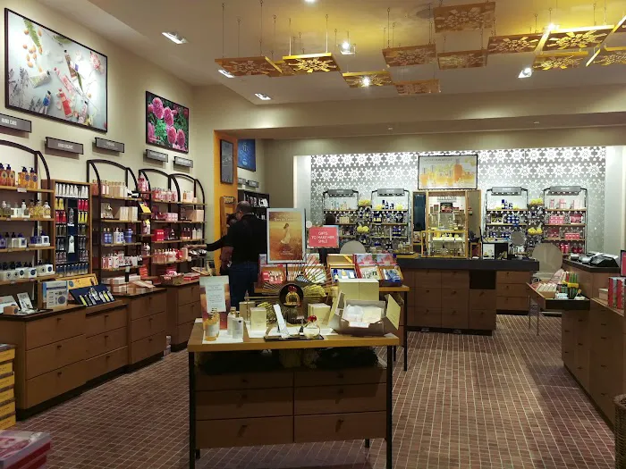 L'OCCITANE EN PROVENCE 0