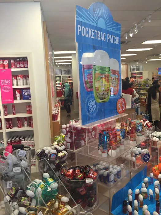 Bath & Body Works 9