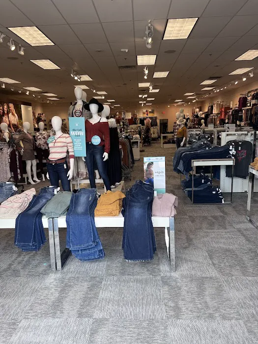 Maurices 4