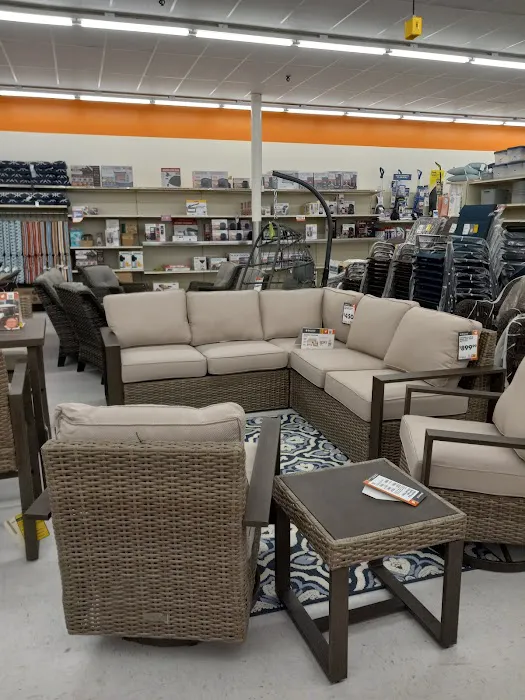 Big Lots 3