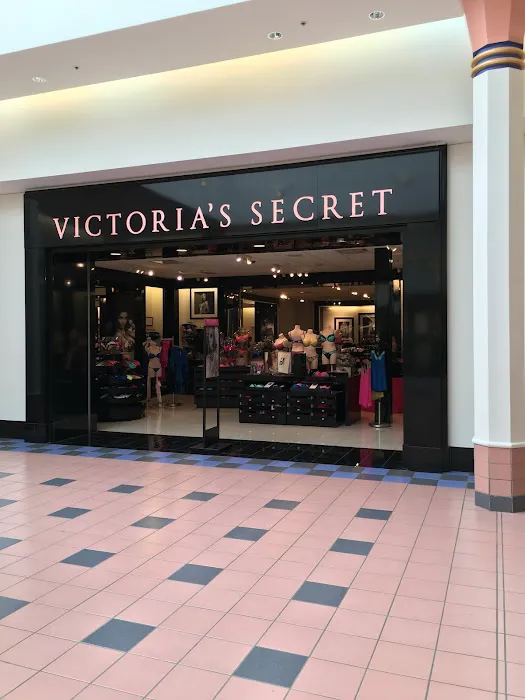 Victoria's Secret & PINK by Victoria's Secret 0