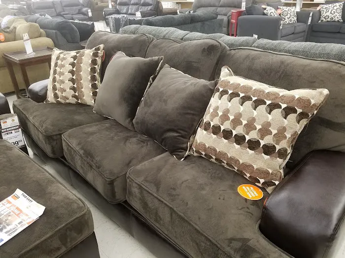 Big Lots 3