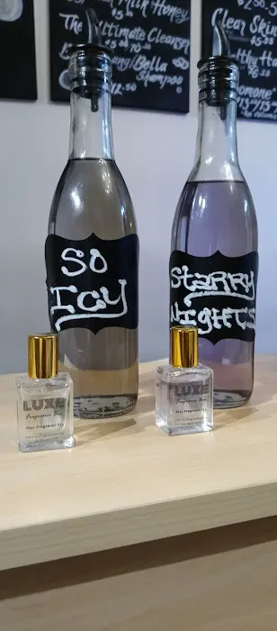 LUXE Fragrance Bar 7