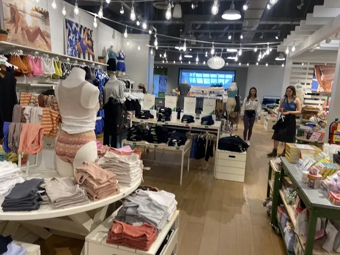 American Eagle & OFFLINE 0