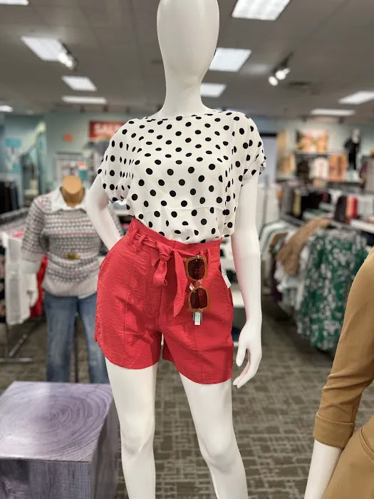 Maurices 9