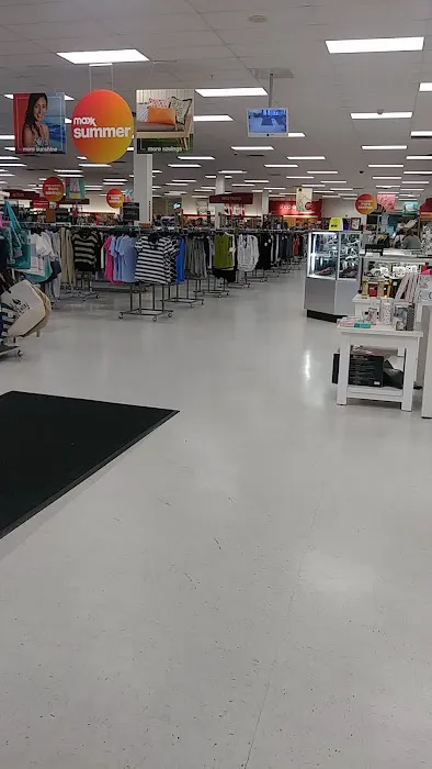 T.J. Maxx 3