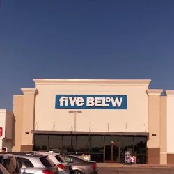 Five Below ico