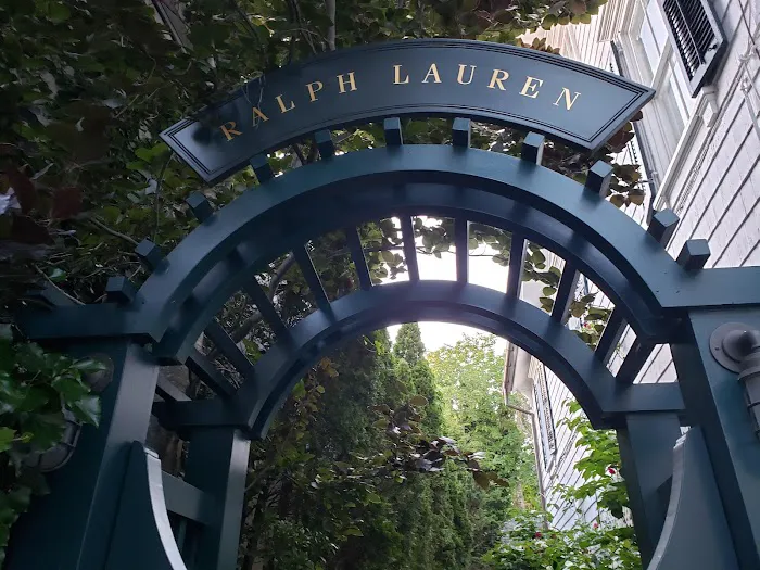 Ralph Lauren 8