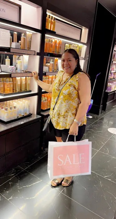 Victoria's Secret & PINK by Victoria's Secret 0