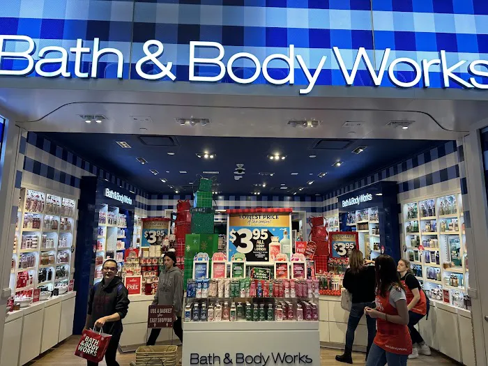 Bath & Body Works 2