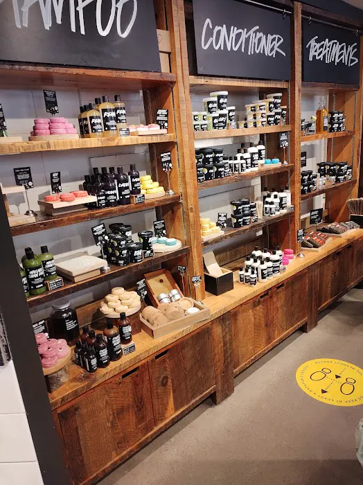Lush Cosmetics Newbury Street 2