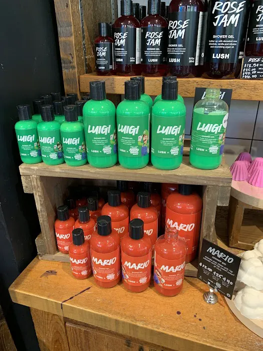 Lush Cosmetics Newbury Street 8