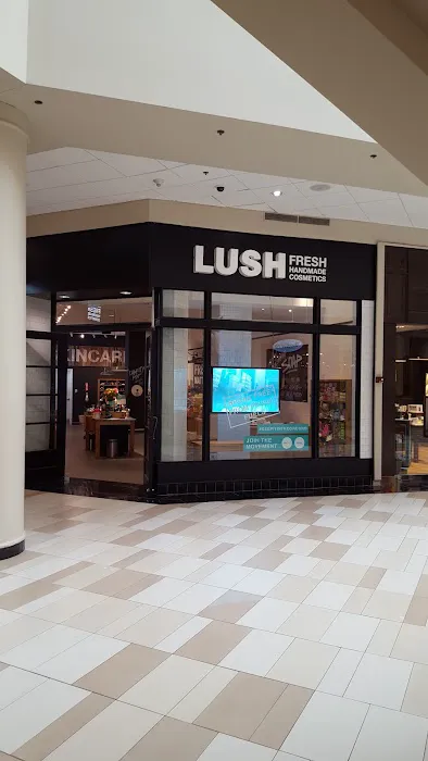 Lush Cosmetics Crossgates Mall 5