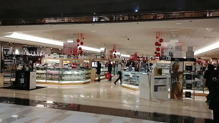 Macy's 0
