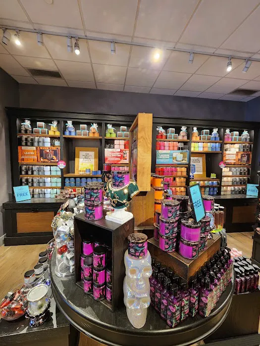 Bath & Body Works 2