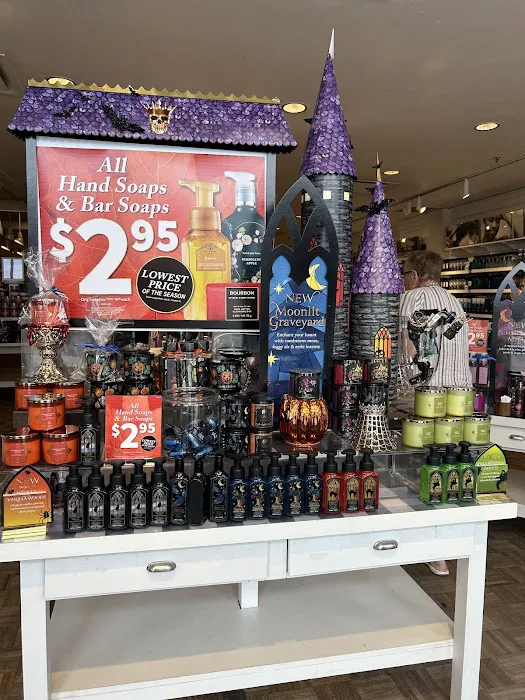 Bath & Body Works 4