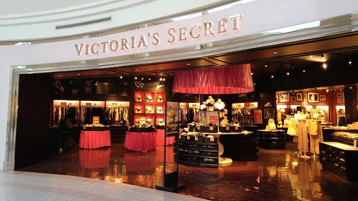 Victoria's Secret 3
