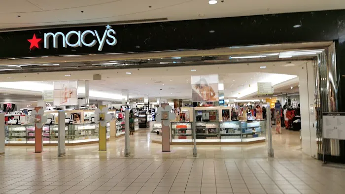 Macy's 0