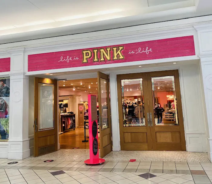 Victoria's Secret 0