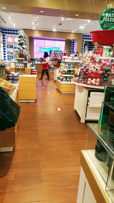 Bath & Body Works 4