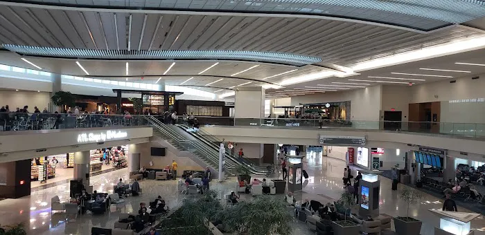 Duty Free Americas 4