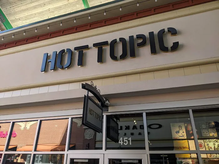 Hot Topic 4